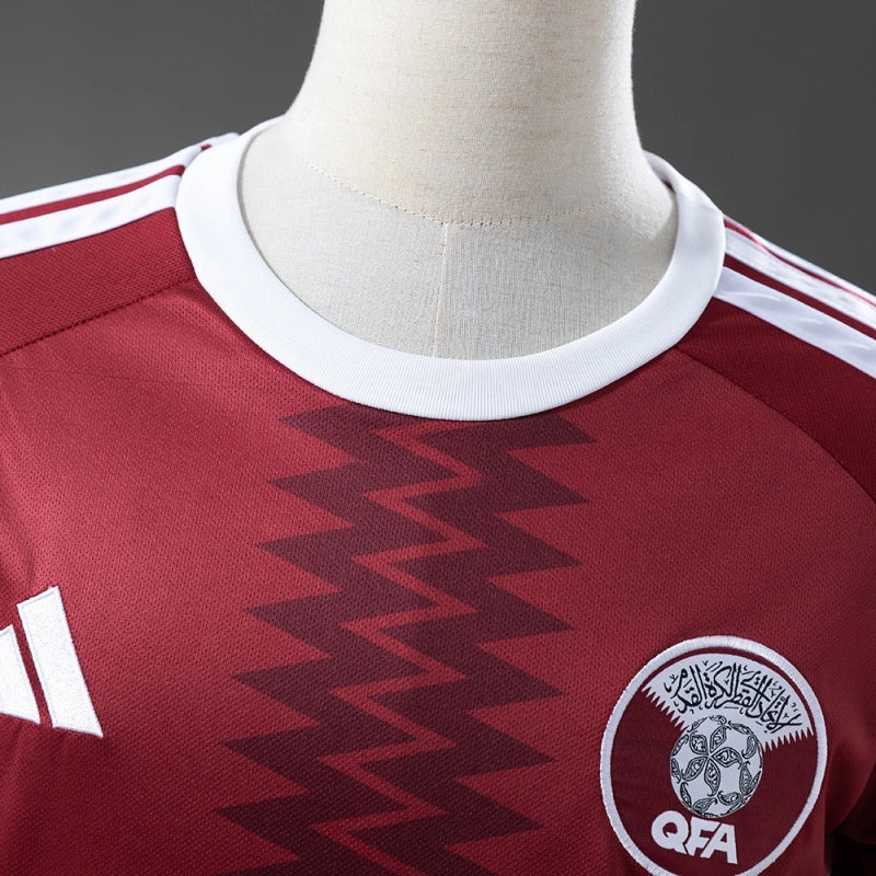Jersey Qatar 2026/27 de local, Mundial