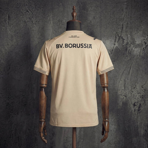 Borussia Dortmund 2026/27-es tréning mez
