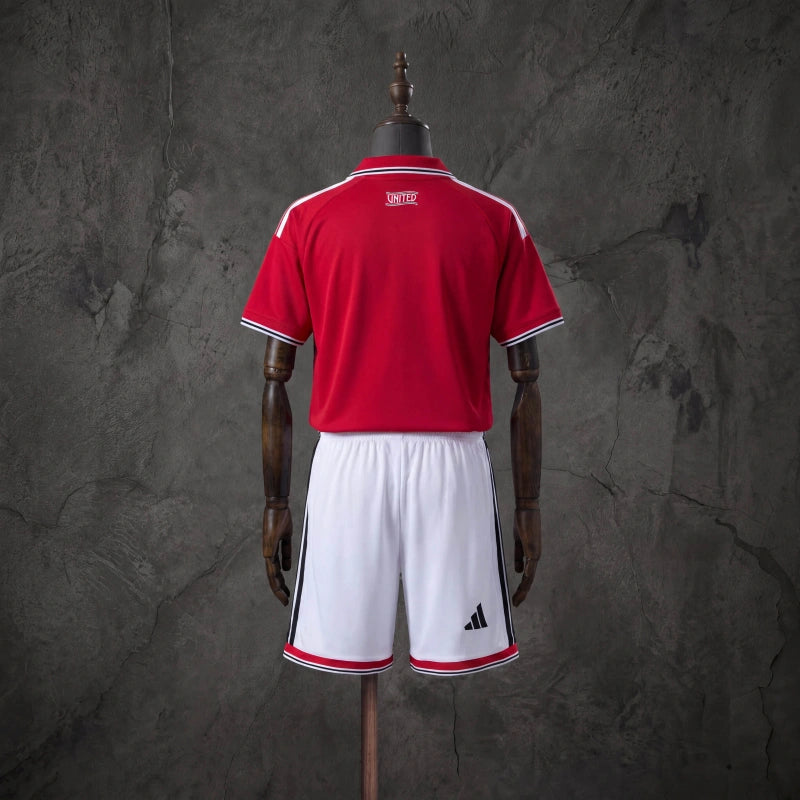 [GYEREK] Manchester United 2026/27-es hazai szett
