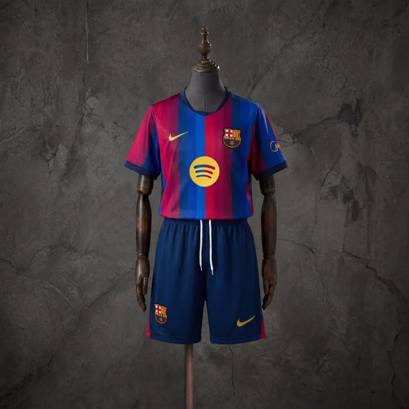 Conjunto infantil FC Barcelona 2026/27 de local