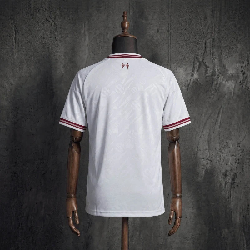 Jersey Liverpool 2026/27 de visitante